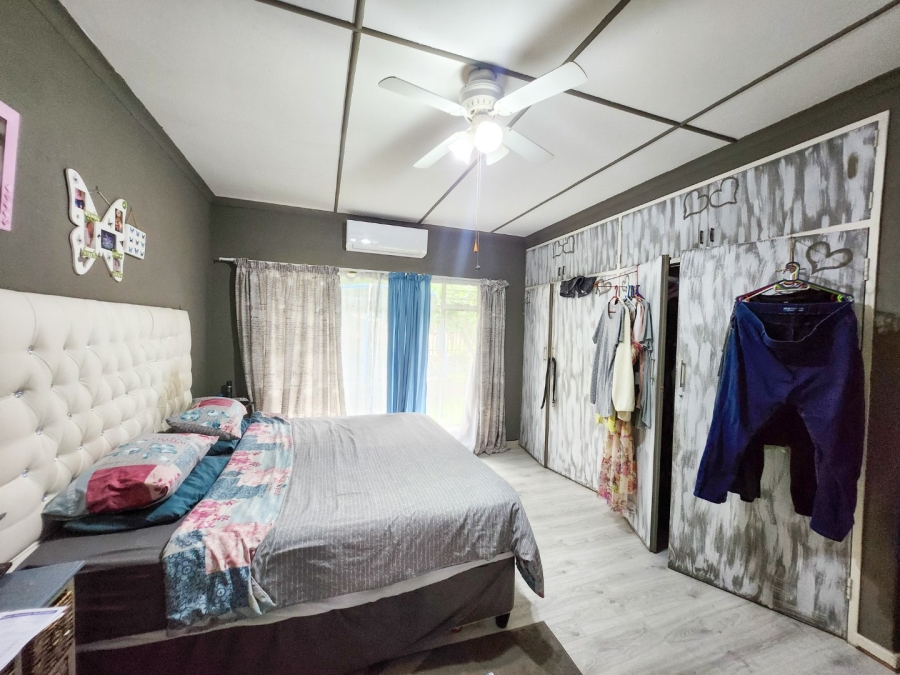 4 Bedroom Property for Sale in Stilfontein Ext 4 North West